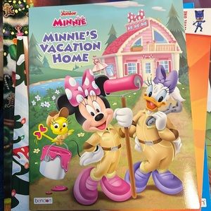 Minnie Mickey and Frozen the Original Magazine My Sister my Hero Reading & Craft